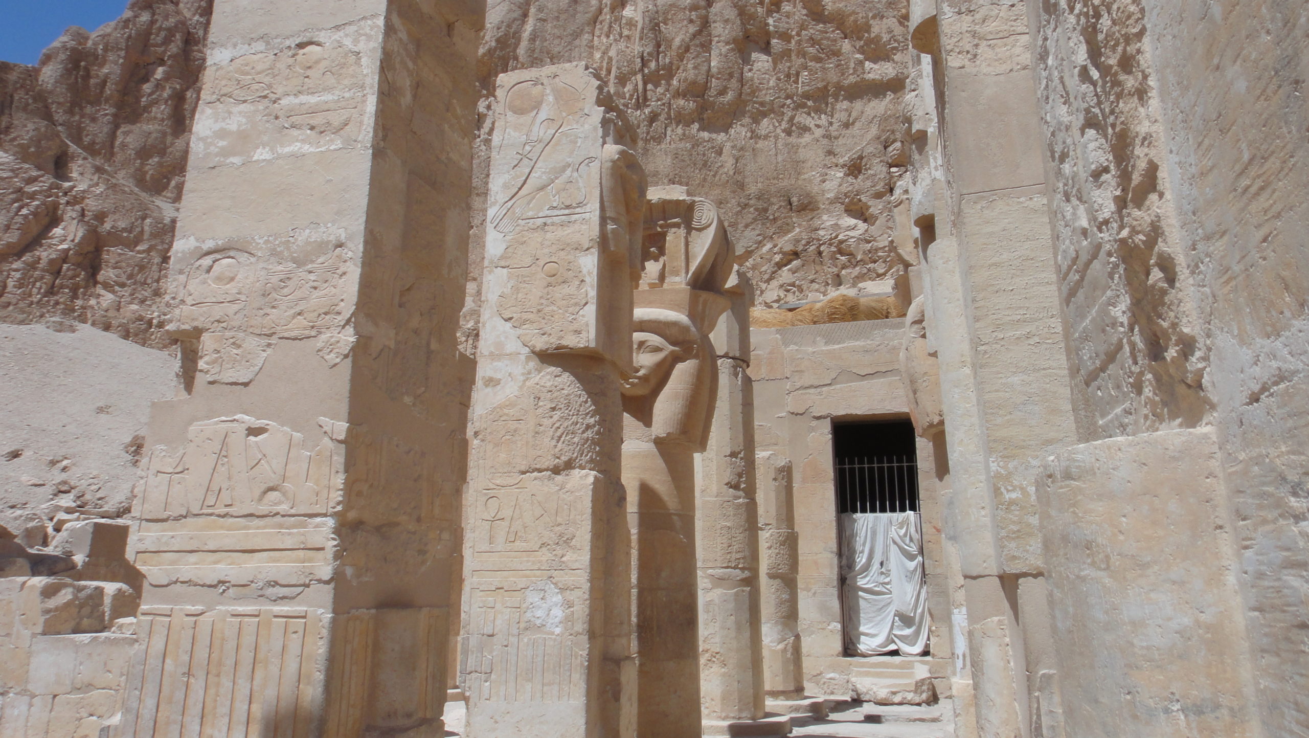 エジプトのハトシェプスト女王葬祭殿